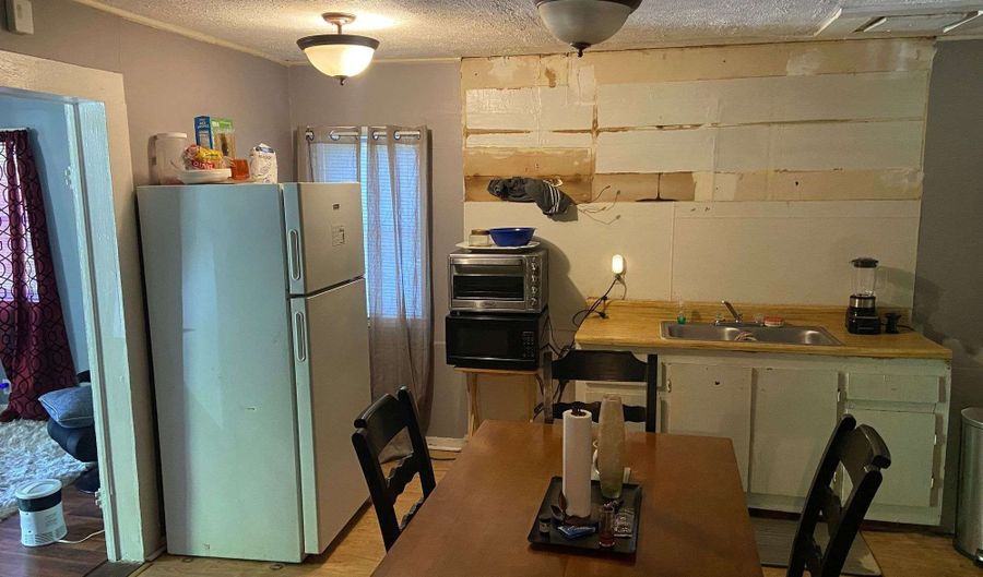 149 Akins, Barnesville, GA 30204 - 2 Beds, 1 Bath