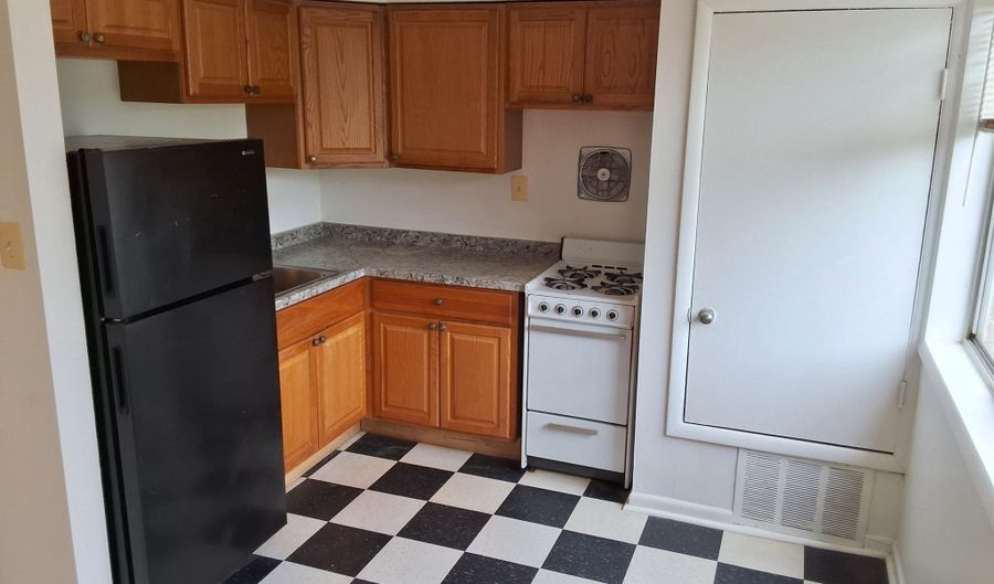 3241 ELY Pl SE 303, Washington, DC 20019 - 1 Beds, 1 Bath