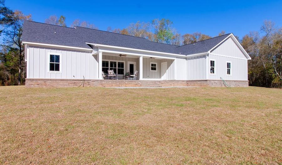 150 Rivervale Dr, Bainbridge, GA 39817 - 4 Beds, 4 Bath