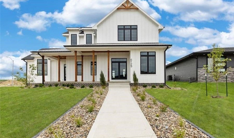 6129 NE Sherman Dr, Ankeny, IA 50021 - 5 Beds, 5 Bath