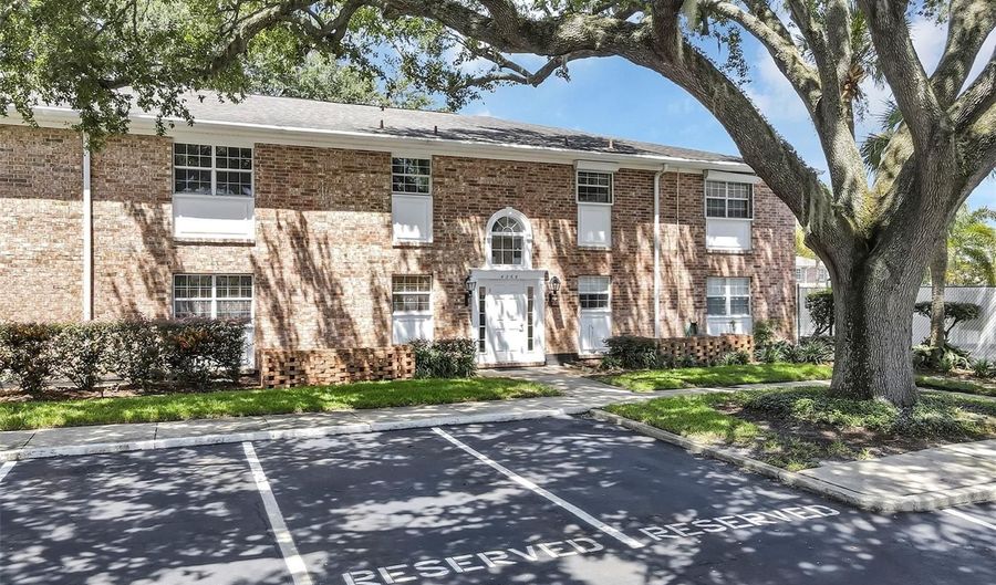 4268 LAKE UNDERHILL Rd C, Orlando, FL 32803 - 2 Beds, 2 Bath