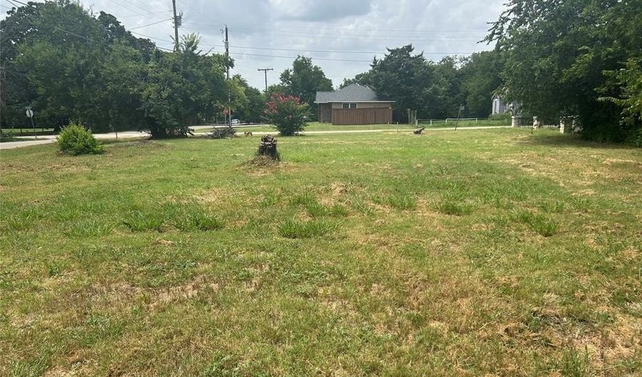 211 S 5th St, Alvarado, TX 76050 - 0 Beds, 0 Bath