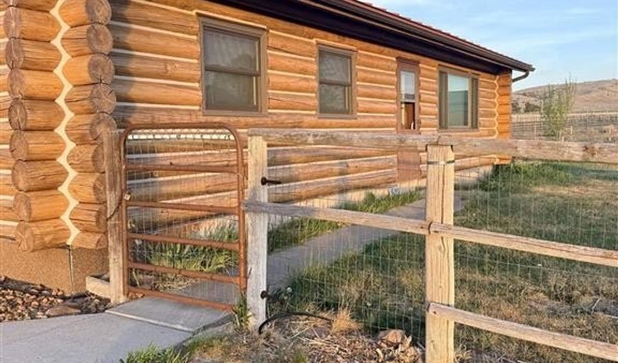 90 Sunset Rim, Cody, WY 82414 - 4 Beds, 2 Bath