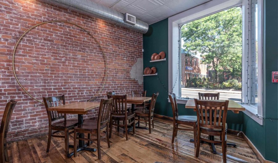 4 High St, Brattleboro, VT 05301 - 0 Beds, 0 Bath