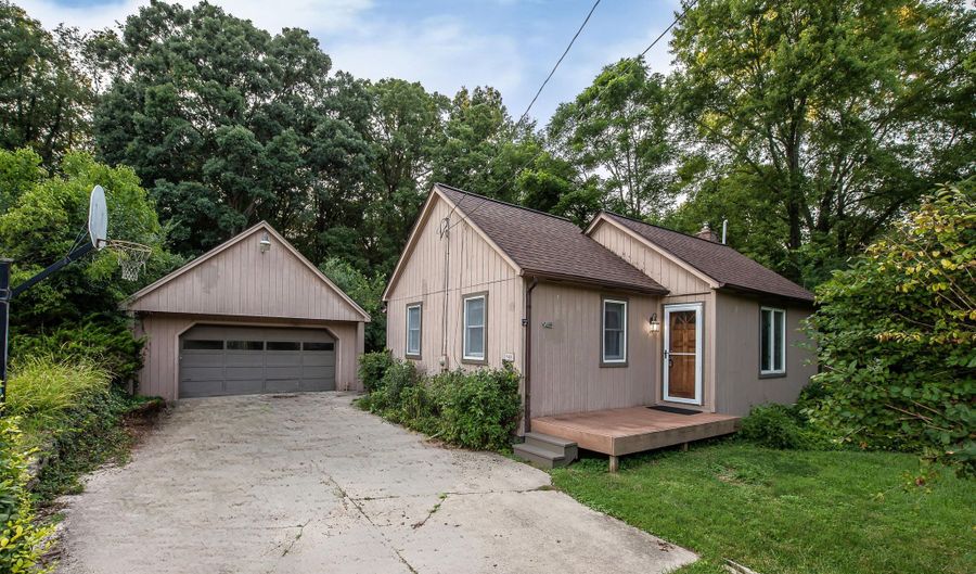 945 Rose Dr, Ann Arbor, MI 48103 - 3 Beds, 2 Bath