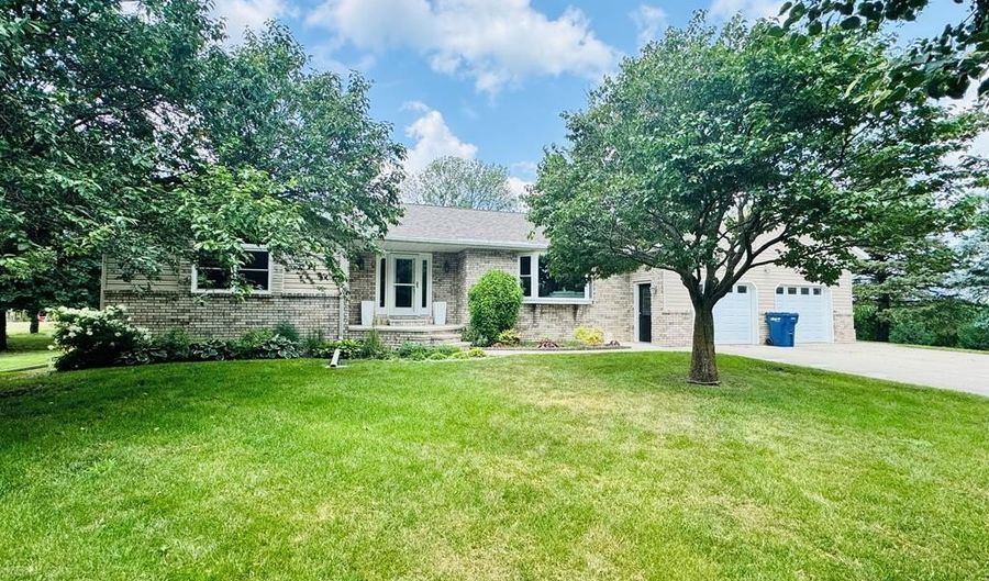 2309 River Rd, Algona, IA 50511 - 4 Beds, 4 Bath