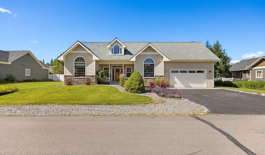 27 Gage Ter, Bigfork, MT 59911 - 4 Beds, 2 Bath