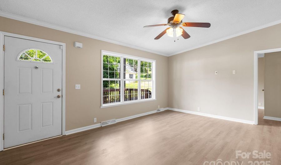 7 Wyatt St, Asheville, NC 28803 - 3 Beds, 2 Bath