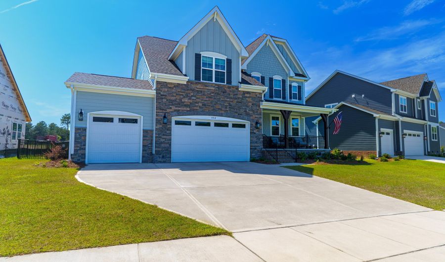 552 Watauga Ln, Aberdeen, NC 28315 - 5 Beds, 4 Bath