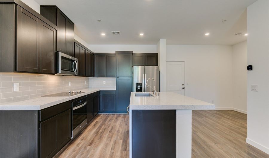 218 Krameria Ave, Henderson, NV 89011 - 2 Beds, 3 Bath