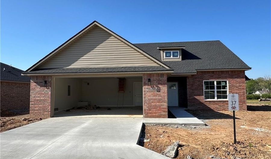 1100 Hunter Dr, Barling, AR 72923 - 3 Beds, 2 Bath