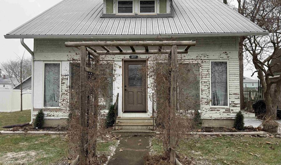 417 Center St, Berne, IN 46711 - 3 Beds, 2 Bath