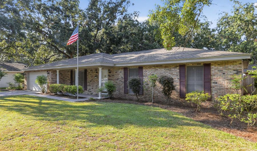 2560 Old Bay Rd, Biloxi, MS 39531 - 3 Beds, 2 Bath