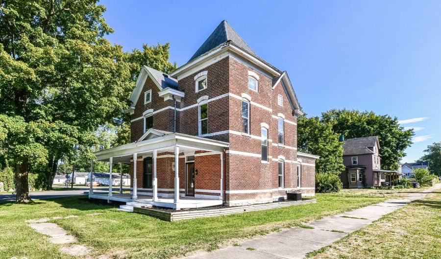 503 S Harrison St, Alexandria, IN 46001 - 4 Beds, 4 Bath