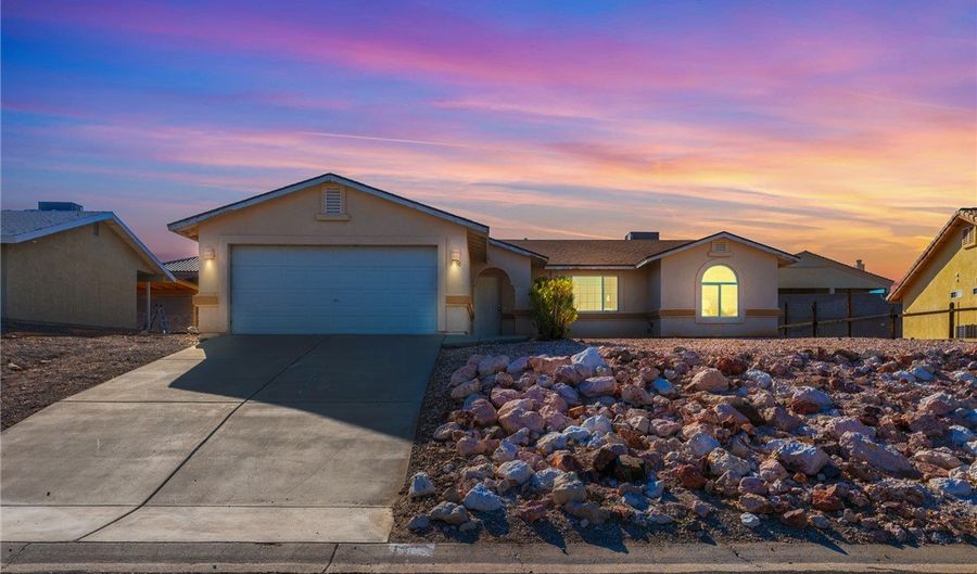 3390 Sundrops Dr, Bullhead City, AZ 86429 - 3 Beds, 2 Bath