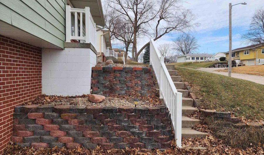 609 E 19th St, Atlantic, IA 50022 - 3 Beds, 2 Bath