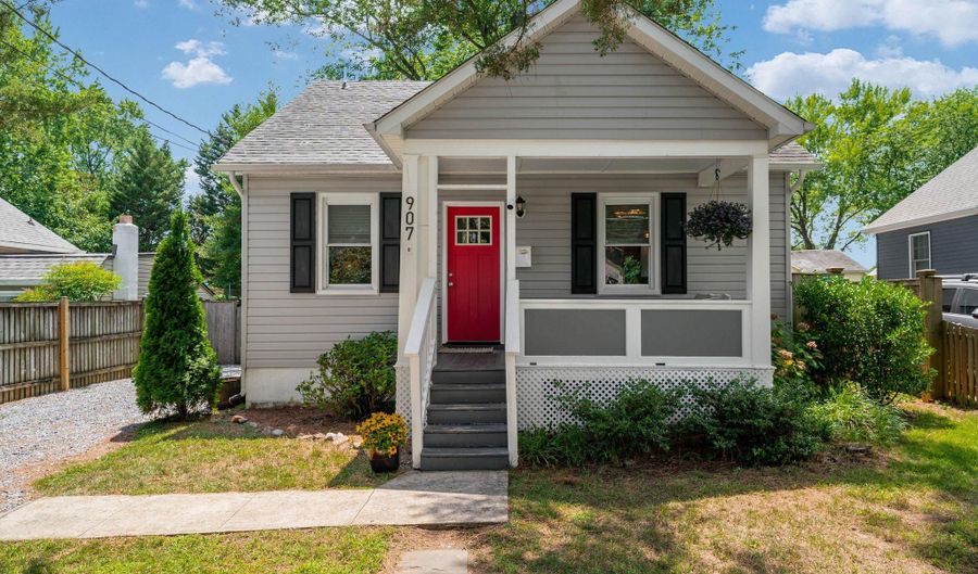 907 MONROE St, Annapolis, MD 21403 - 3 Beds, 3 Bath