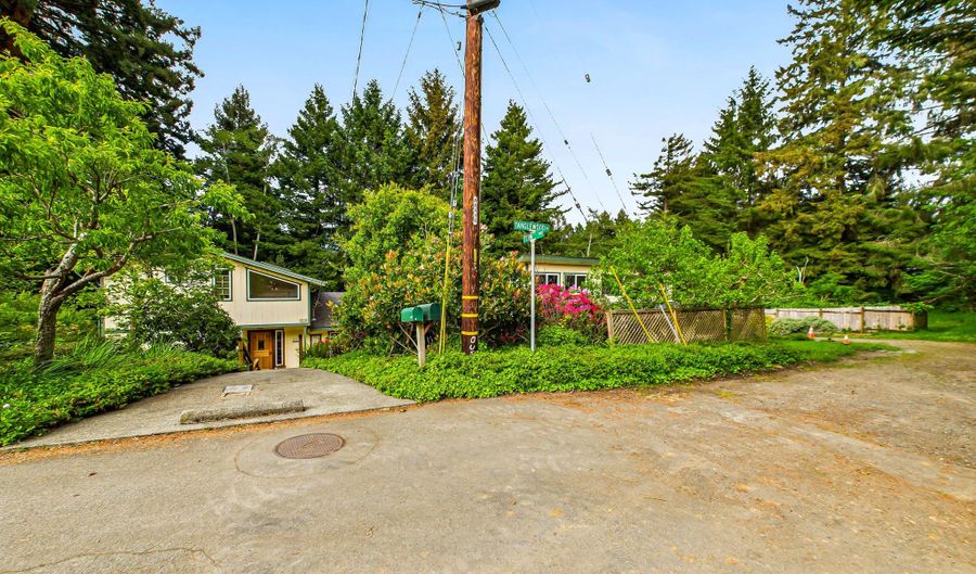 402 Tanglewood Rd, Arcata, CA 95521 - 3 Beds, 2 Bath