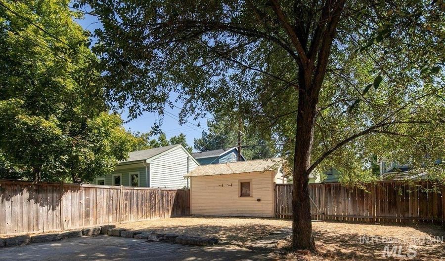 1610 N 8th St, Boise, ID 83702 - 2 Beds, 1 Bath