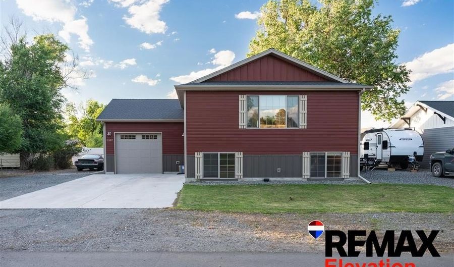 2607 West Ave, Cody, WY 82414 - 3 Beds, 2 Bath