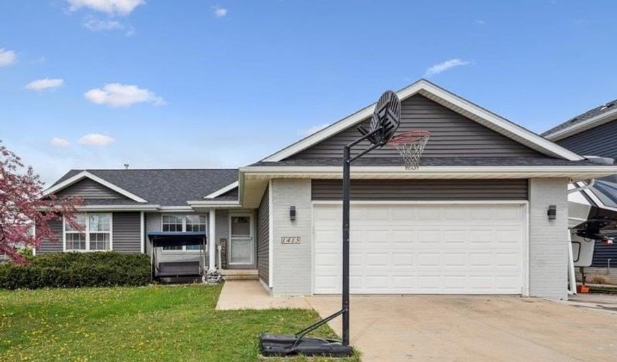 1415 Deerfield Dr, North Liberty, IA 52317 - 4 Beds, 3 Bath