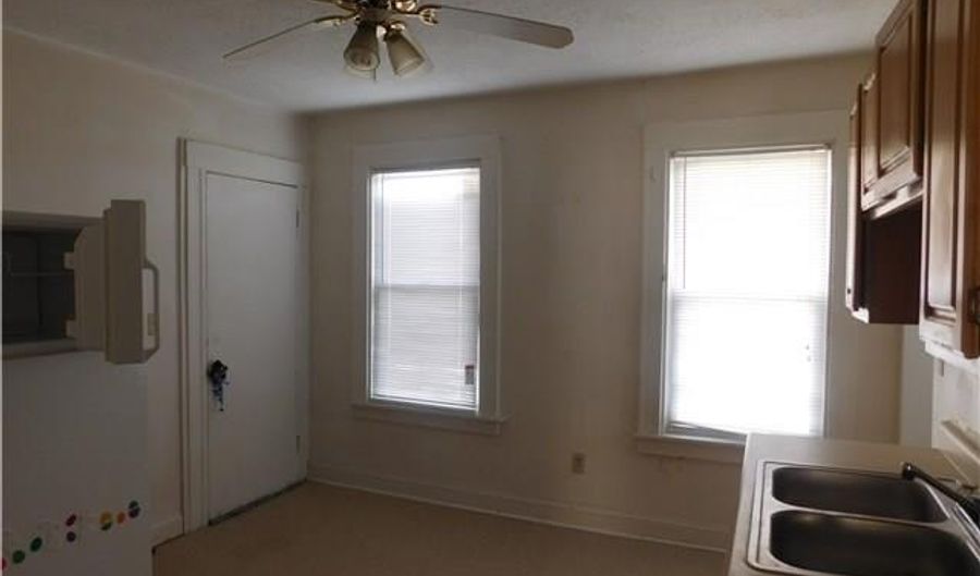 56-58 Edwin St 2, Bridgeport, CT 06607 - 2 Beds, 1 Bath