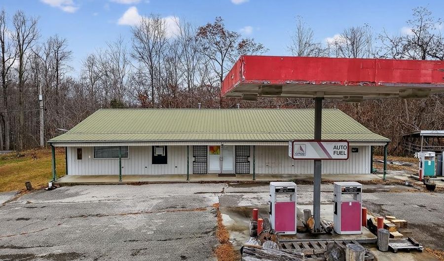 11855 Nashville Hwy, Baxter, TN 38544 - 0 Beds, 0 Bath