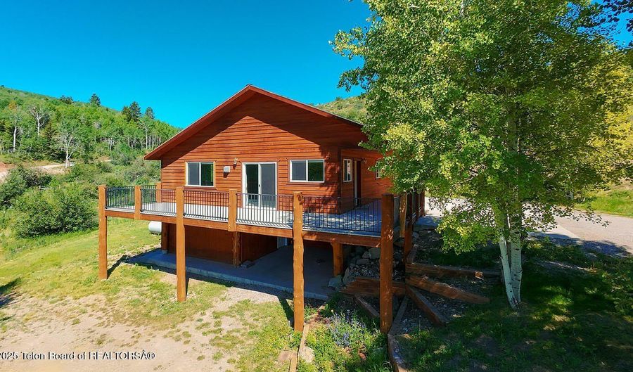 960 HARMONY CREEK Dr, Afton, WY 83110 - 4 Beds, 3 Bath