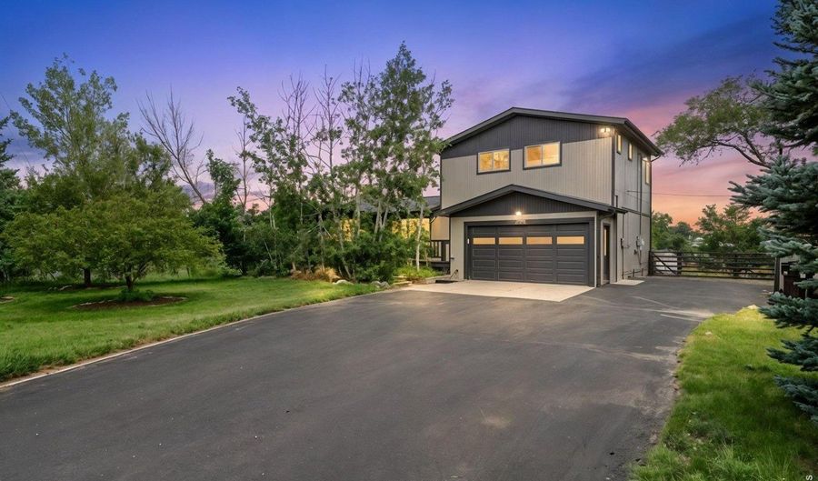 795 Fox Hill Ct, Boulder, CO 80303 - 4 Beds, 4 Bath
