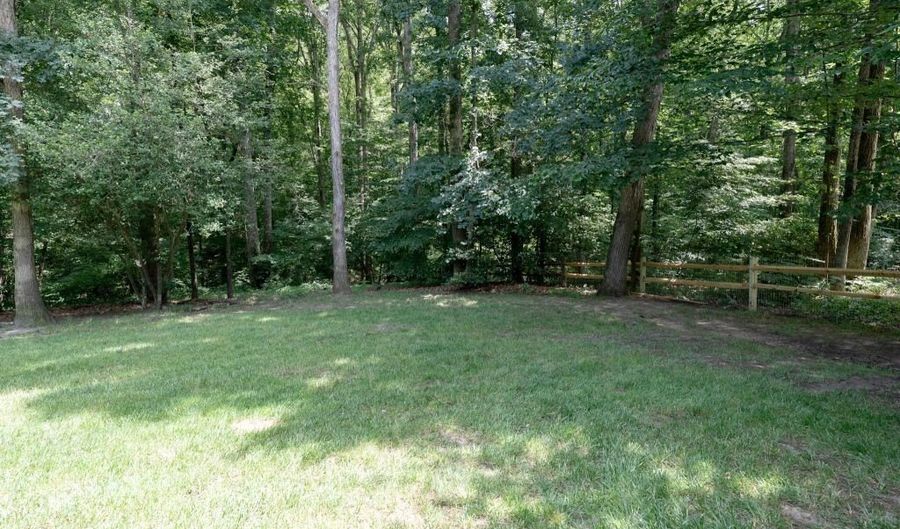 9307 Oak Trl, Ashland, VA 23005 - 4 Beds, 5 Bath