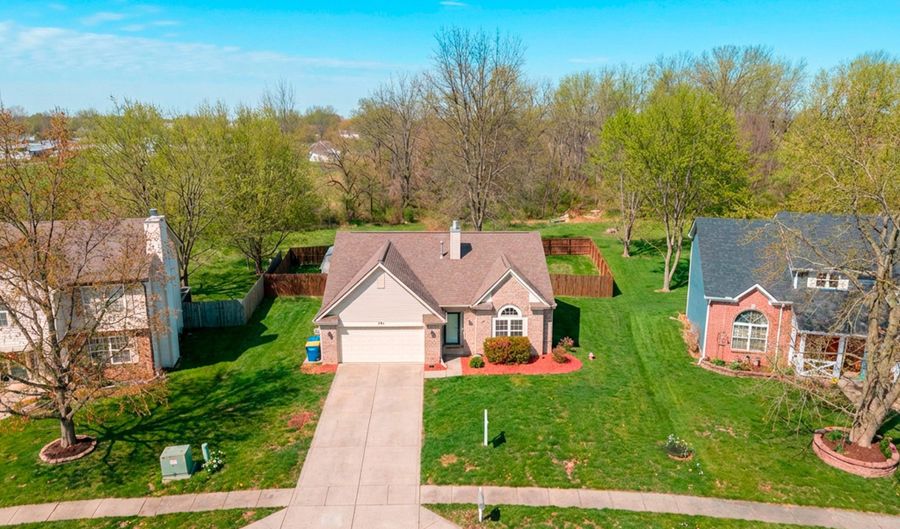 8178 Captain Dr, Avon, IN 46123 - 3 Beds, 2 Bath