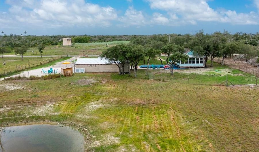 2342 MUNDINE Rd, Aransas Pass, TX 78336 - 1 Beds, 1 Bath