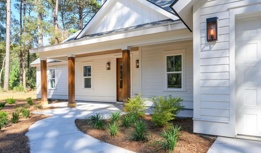 15 Woods Ln, Beaufort, SC 29907 - 3 Beds, 3 Bath