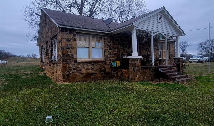 11249 Spring Creek Rd, Belleville, AR 72824 - 3 Beds, 1 Bath