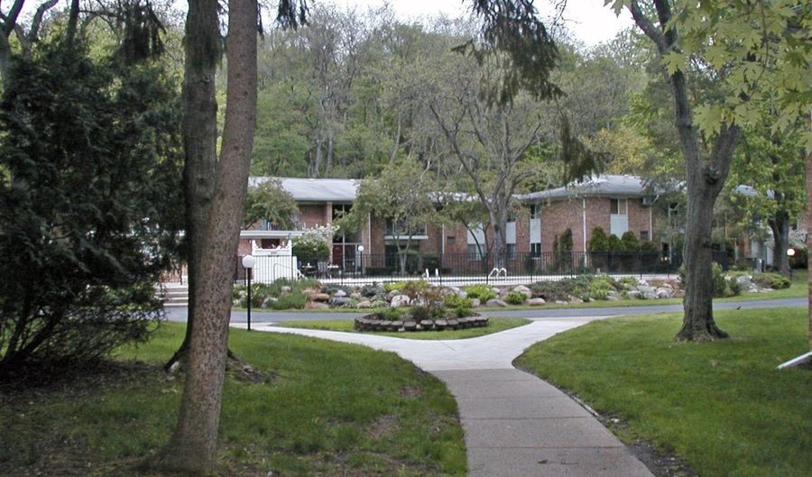 1217 Island Dr 204, Ann Arbor, MI 48105 - 2 Beds, 1 Bath