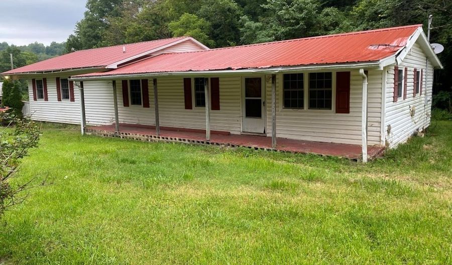 6403 Millstone Rd, Apple Grove, WV 25502 - 5 Beds, 2 Bath