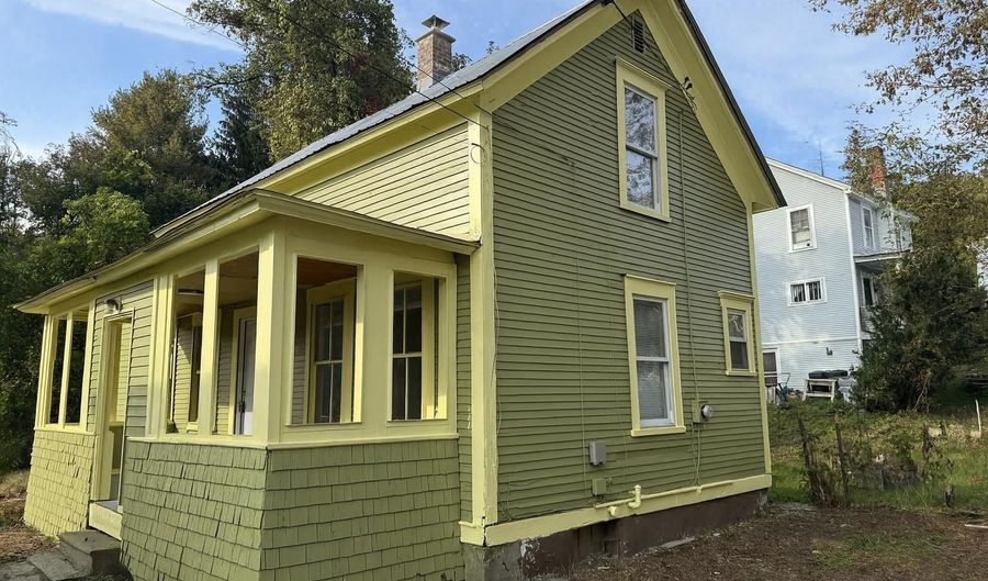 16 Shurtleff Pl, Barre, VT 05641 - 3 Beds, 1 Bath