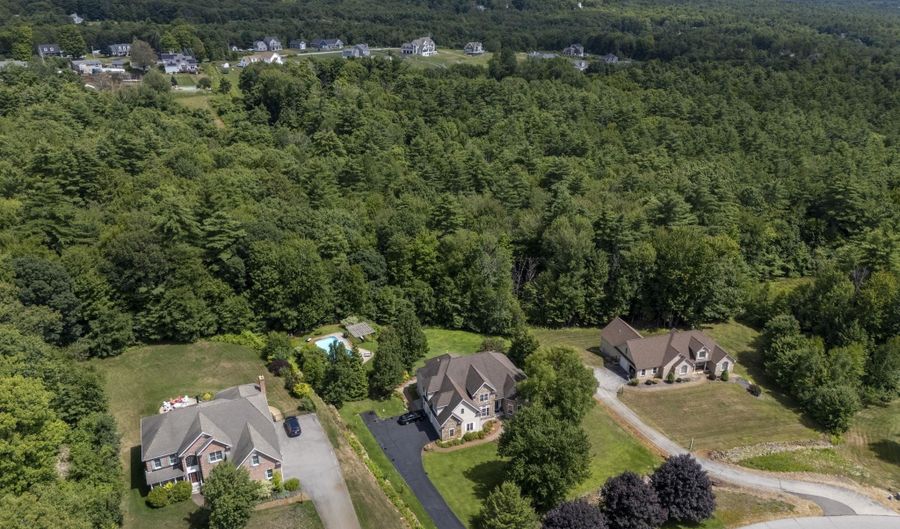 12 Rachel Way, Bedford, NH 03110 - 4 Beds, 6 Bath