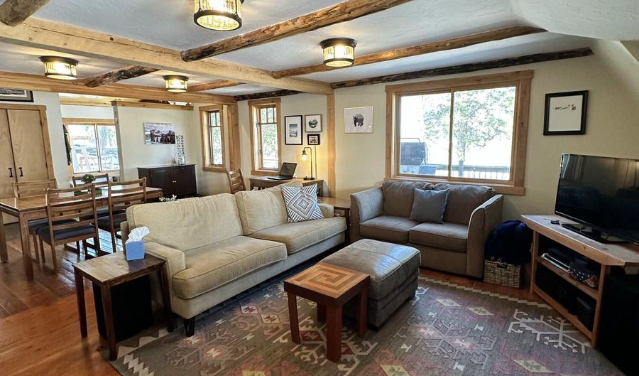 185 STOOR Dr, Alpine, WY 83128 - 3 Beds, 2 Bath