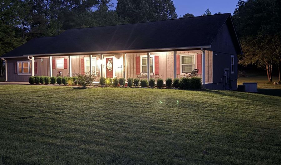 2925 E Snow Ln, Alexander, AR 72002 - 3 Beds, 3 Bath