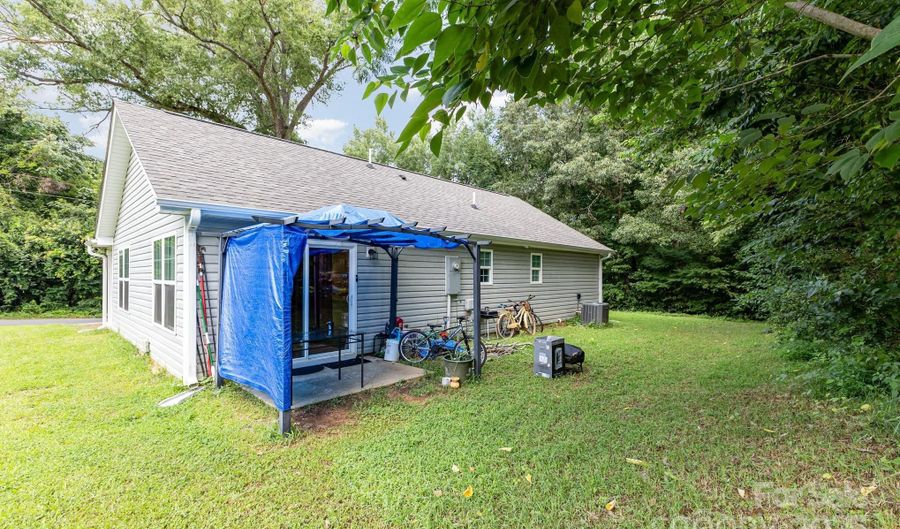 1050 Rush St, Albemarle, NC 28001 - 3 Beds, 2 Bath