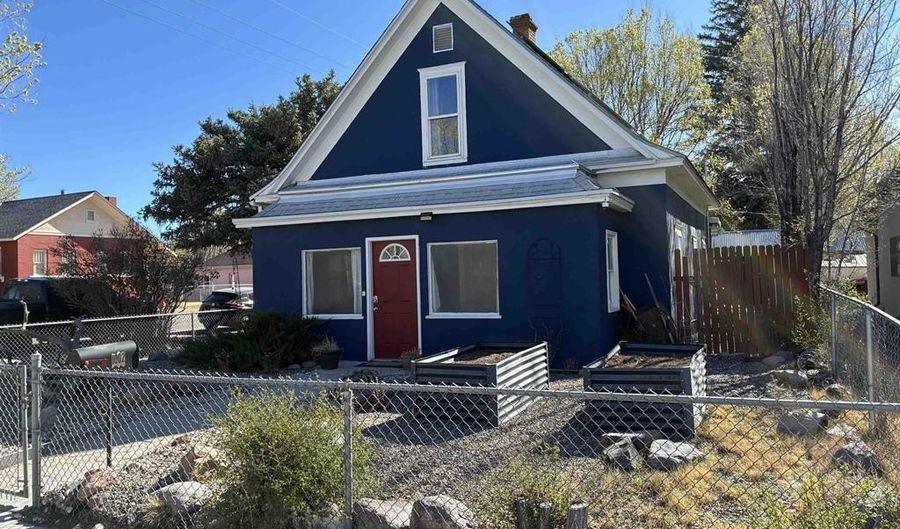 1002 State Ave, Alamosa, CO 81101 - 3 Beds, 1 Bath