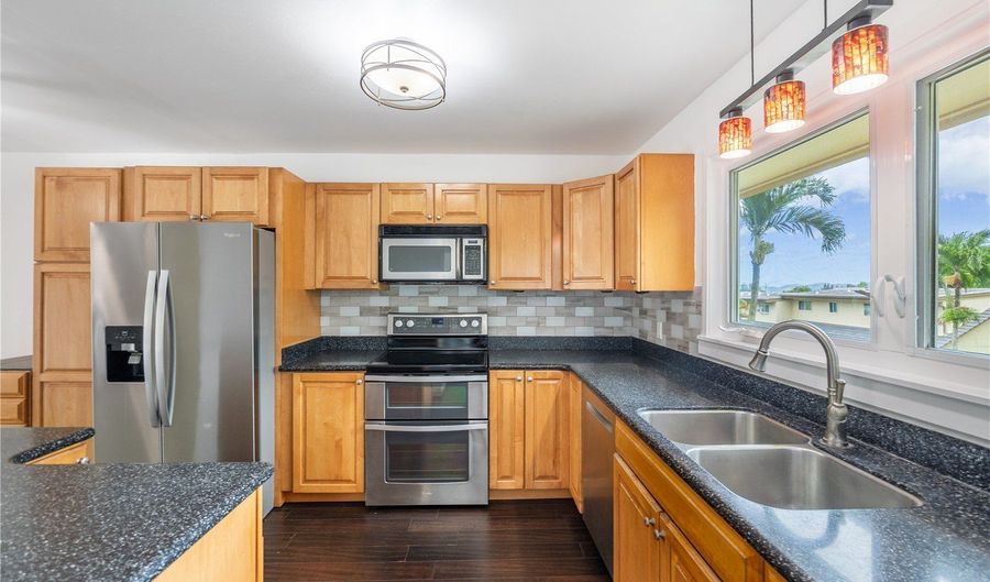 46-425 Kahuhipa St A, Kaneohe, HI 96744 - 3 Beds, 3 Bath