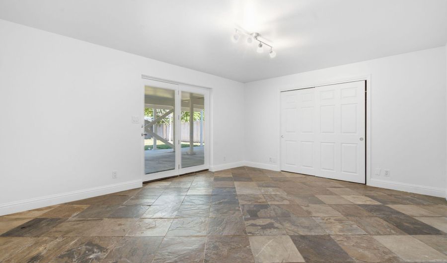 1406 La Loma Dr, Carson City, NV 89701 - 4 Beds, 3 Bath