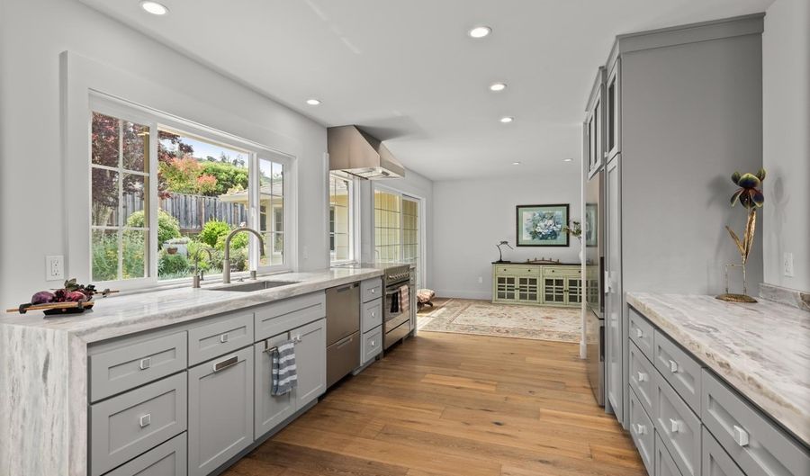 7362 Oakmont Dr, Santa Rosa, CA 95409 - 2 Beds, 2 Bath