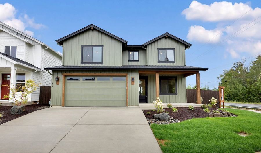916 SE 35TH St, Battle Ground, WA 98604 - 4 Beds, 3 Bath