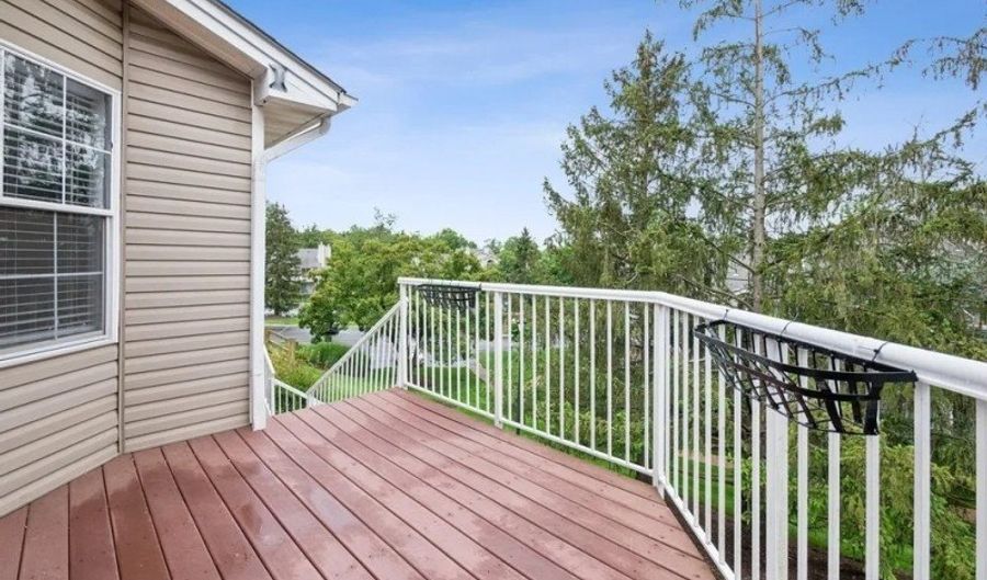 4 Ray Ct, Bedminster, NJ 07921 - 2 Beds, 2 Bath