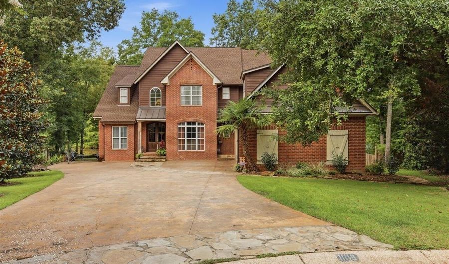 1109 Foxpoint, Brandon, MS 39047 - 4 Beds, 4 Bath