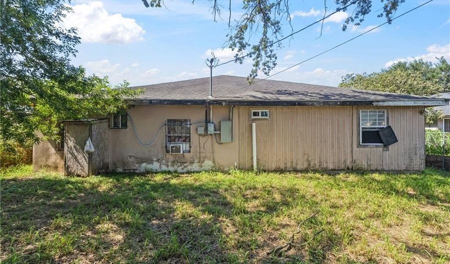 523 Mar Cir, Alamo, TX 78516 - 4 Beds, 3 Bath