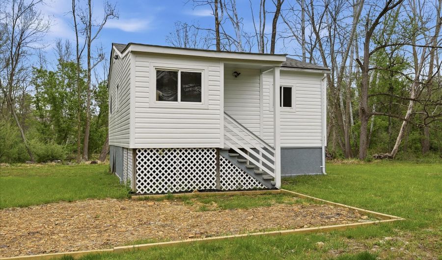 216 CEDAR RIVER Ln, Augusta, WV 26704 - 2 Beds, 1 Bath